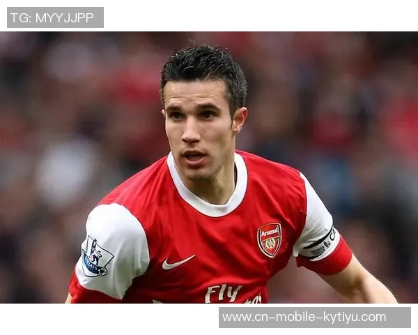 范佩西亲自提拔19岁儿子沙奎尔入费耶诺德一线队名单引发关注