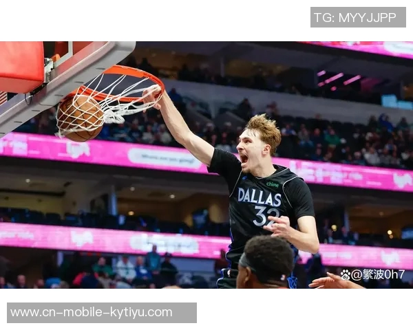 19岁新星弗拉格首秀狂砍33分9板9助展现全能实力引发关注