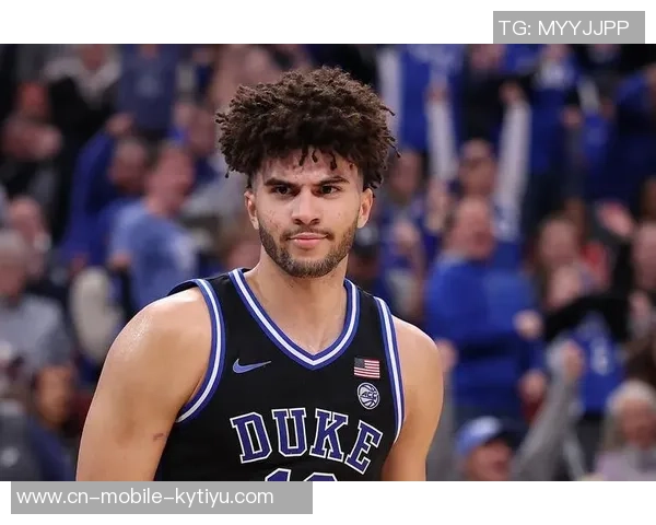 布泽尔儿子杜克季前赛表现惊艳狂砍24分23板再送盖帽接连高分展现潜力