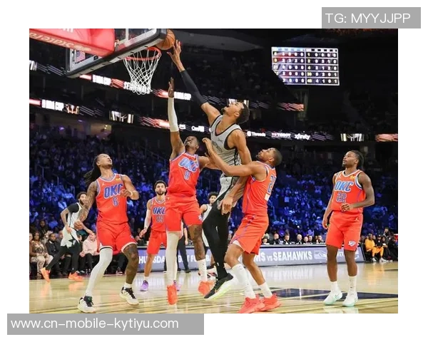 文班复出在即期待他在NBA杯半决赛对阵雷霆的精彩表现